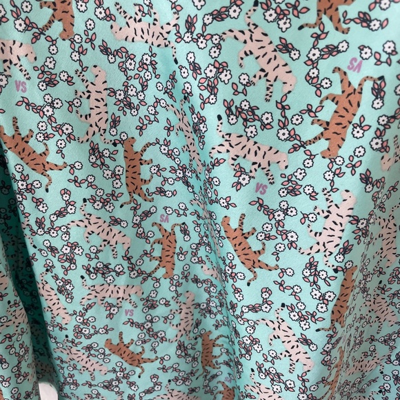 VS Floral Tiger Print Cat Sleep Lounge Pajama Blouse Artsy Classy Chic Tank Top - Picture 3 of 6